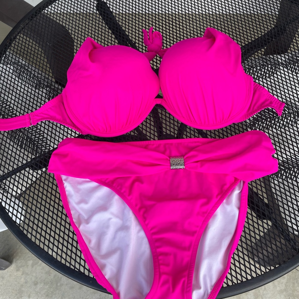 VENUS Hot Pink Bikini Set